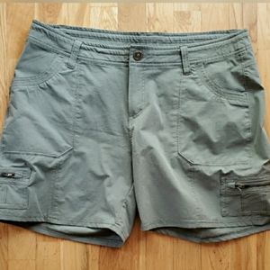 NWOT Kuhl Pine Green Hiking Shorts 14